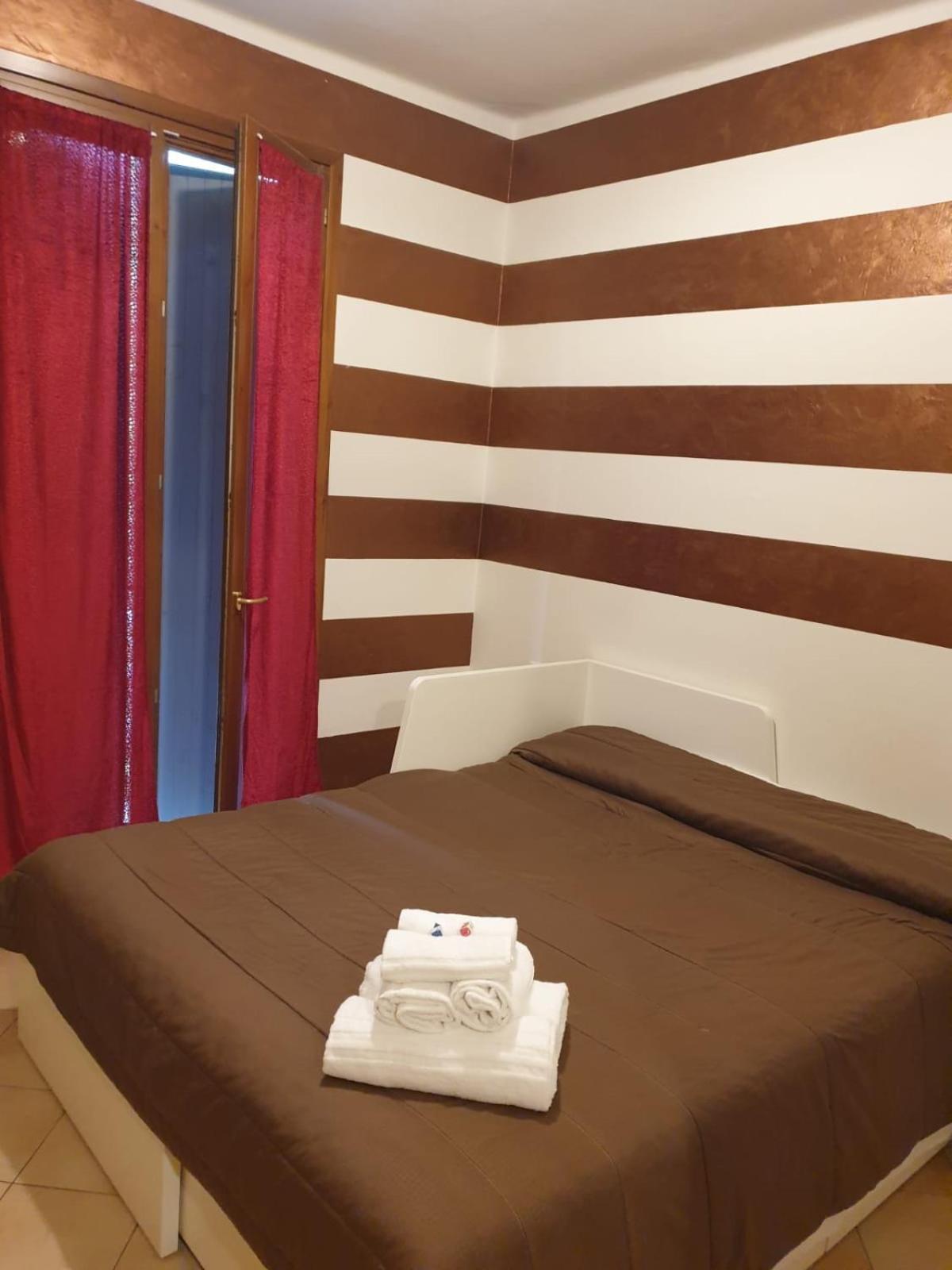 Salotto "900Strati" Hotel Bergamo Bagian luar foto